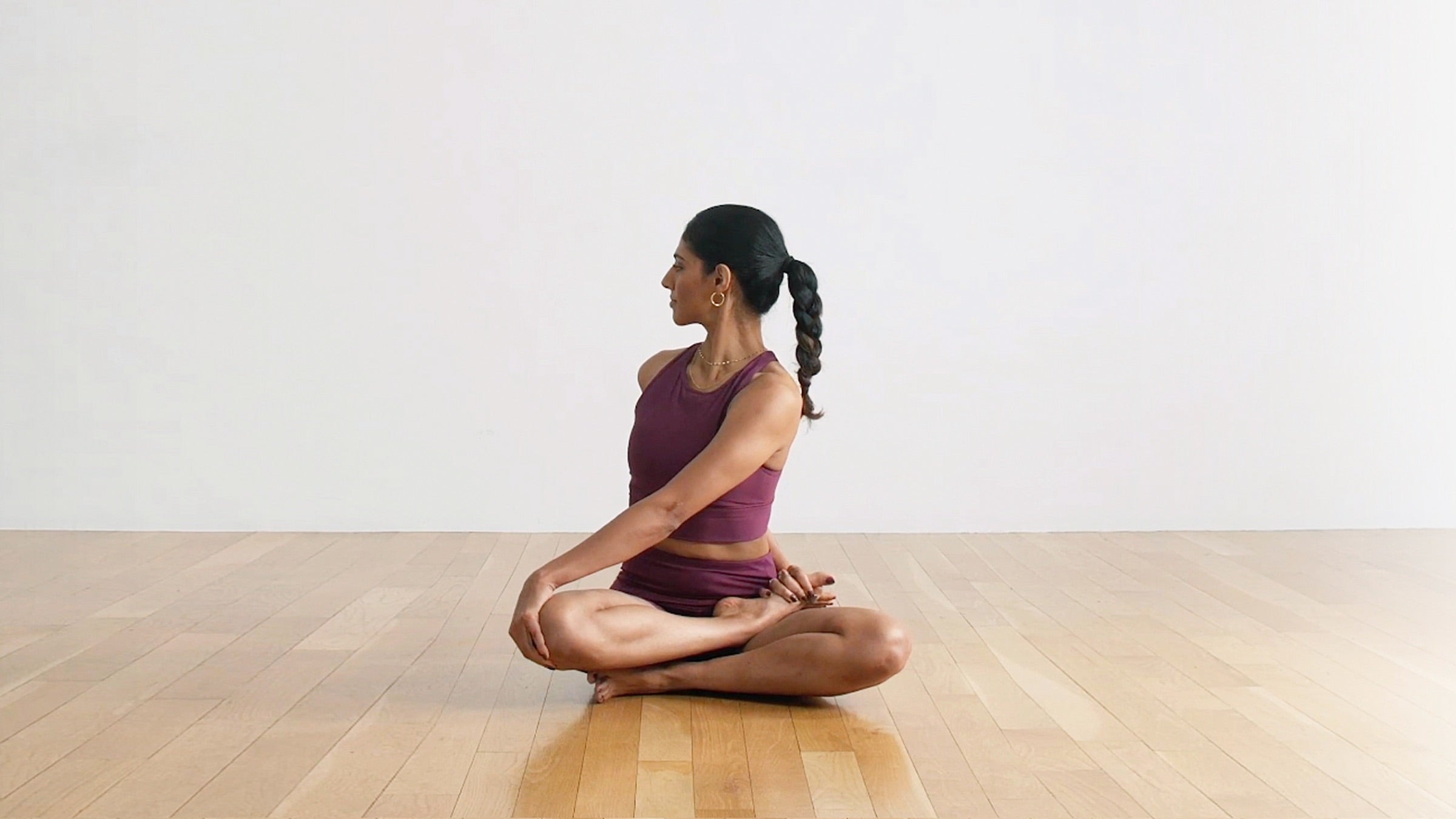 Bharadvaja's Twist: How to Practice Bharadvajasana I
