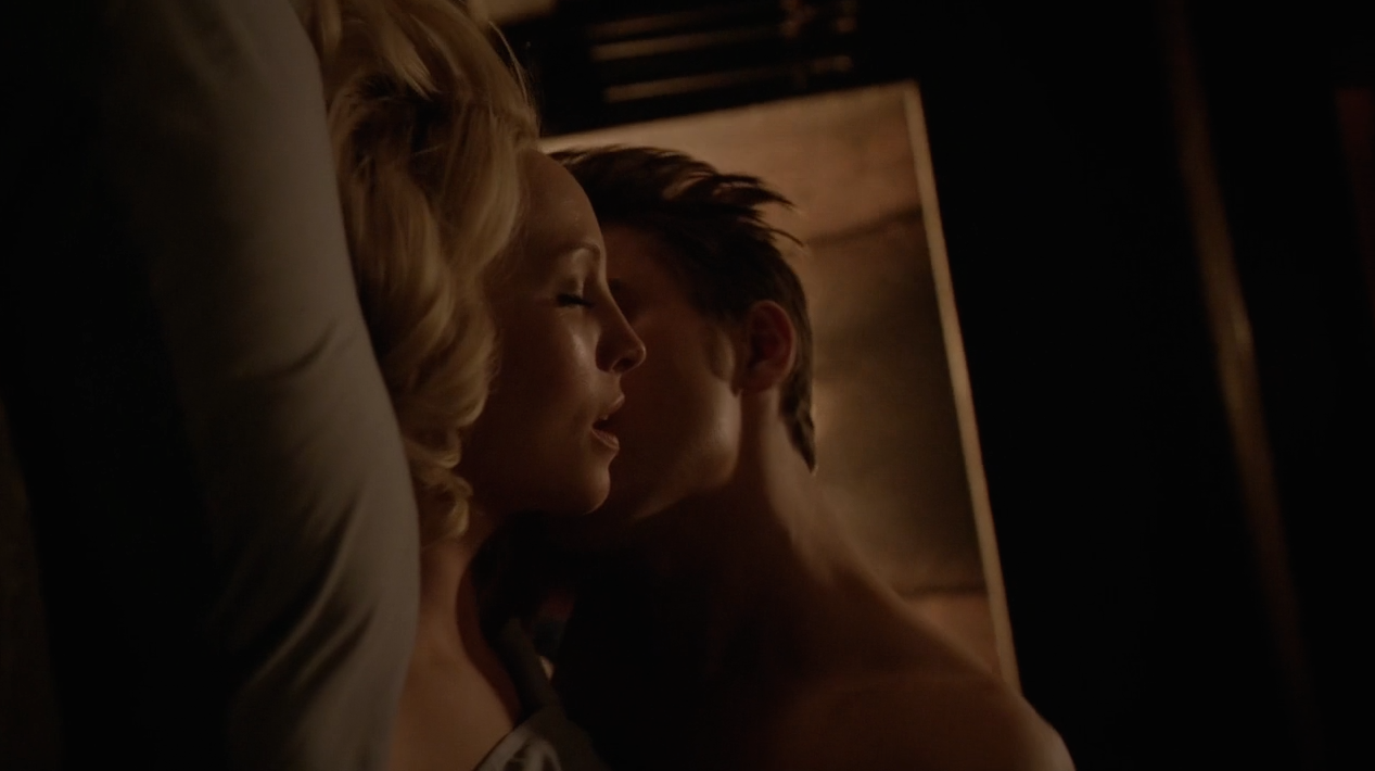 hottest-vampire-diaries-scenes-3